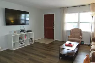 2454 Martha Dr, Lake Wales, FL 33898 - Photo 4