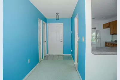 260 Lake Suzanne Drive, Lake Wales, FL 33859 - Photo 2