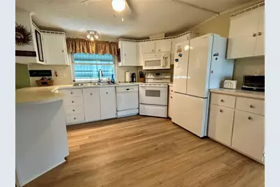 245 Cherrywood Drive, Lake Wales, FL 33898 - Photo 6