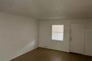 2218 Leo Dr, Auburndale, FL 33823 - Photo 4