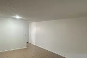 2218 Leo Dr, Auburndale, FL 33823 - Photo 2