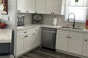 209 Fairway Blvd, Frostproof, FL 33843 - Photo 20