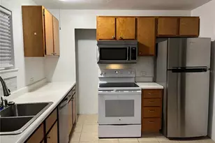 302 W Wall St, Frostproof, FL 33843 - Photo 8