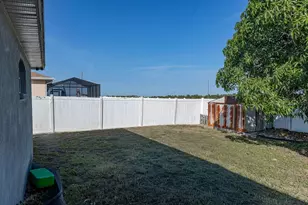 1015 Highland Crest Cir, Lake Wales, FL 33853 - Photo 32