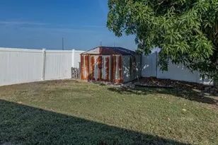 1015 Highland Crest Cir, Lake Wales, FL 33853 - Photo 34