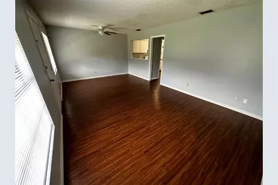 610 Emerald Avenue #2, Lake Wales, FL 33853 - Photo 2