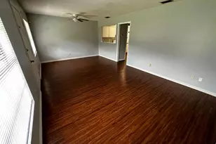 610 Emerald Ave, Lake Wales, FL 33853 - Photo 2