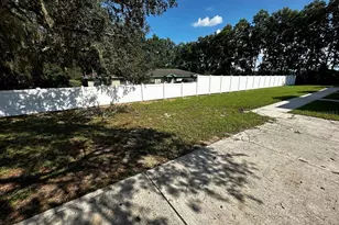 610 Emerald Ave, Lake Wales, FL 33853 - Photo 6