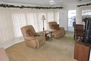 201 Caloosa Lake Cir S, Lake Wales, FL 33859 - Photo 4