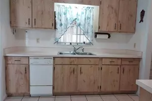 340 Walter Ave, Frostproof, FL 33843 - Photo 6