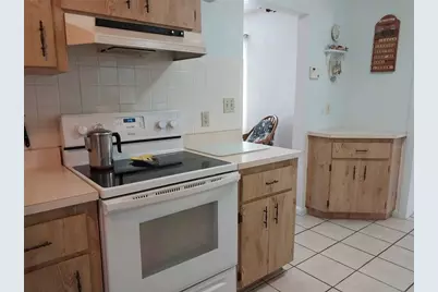 340 Walter Avenue, Frostproof, FL 33843 - Photo 4