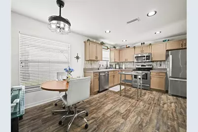 341 Lake Suzanne Drive, Lake Wales, FL 33859 - Photo 12