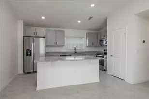 622 Meadows Edge Pl, Lake Wales, FL 33859 - Photo 4