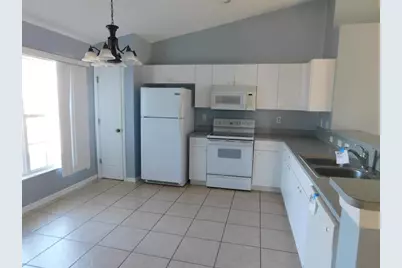 4009 E Gator Circle, Cape Coral, FL 33909 - Photo 4