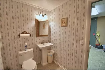 22 E Wall Street, Frostproof, FL 33843 - Photo 30