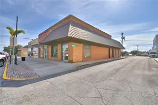 22 E Wall St, Frostproof, FL 33843 - Photo 1