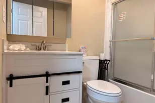 1605 Club Cir, Lakeshore, FL 33854 - Photo 16