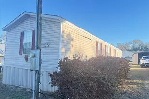 320 E 8th St, Frostproof, FL 33843 - Photo 1