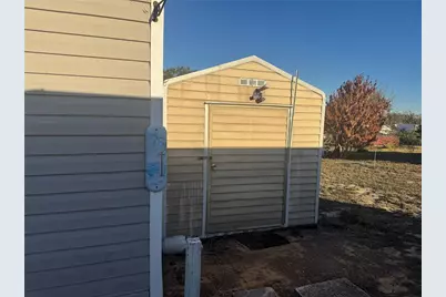 320 E 8th Street, Frostproof, FL 33843 - Photo 4