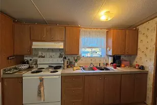 320 E 8th St, Frostproof, FL 33843 - Photo 6