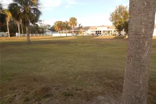 105 Club Cir, Lake Wales, FL 33898 - Photo 32