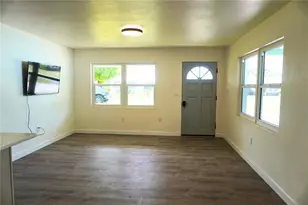 324 Jefferson St, Lake Wales, FL 33859 - Photo 12