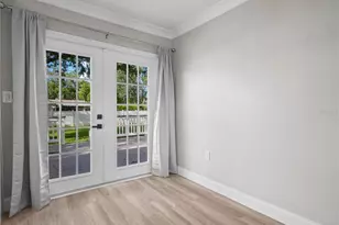 125 80th Ave N, Saint Petersburg, FL 33702 - Photo 10