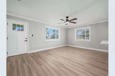 125 80th Avenue N, Saint Petersburg, FL 33702 - Photo 4