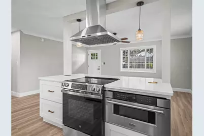 125 80th Avenue N, Saint Petersburg, FL 33702 - Photo 8