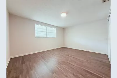 5305 Oakwood Court #17, Tampa, FL 33610 - Photo 4