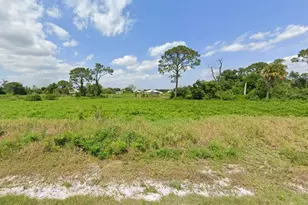 510 Lake Groves Rd NE, Lake Placid, FL 33852 - Photo 1