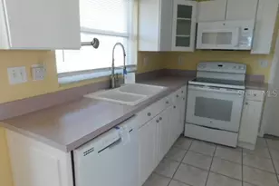 1313 SE 40th St, Cape Coral, FL 33904 - Photo 4