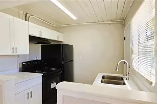 134 E St, Lake Wales, FL 33853 - Photo 2