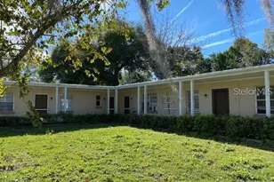 203 W Wall St, Frostproof, FL 33843 - Photo 10