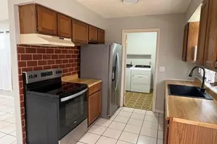 506 W 9th St, Frostproof, FL 33843 - Photo 8