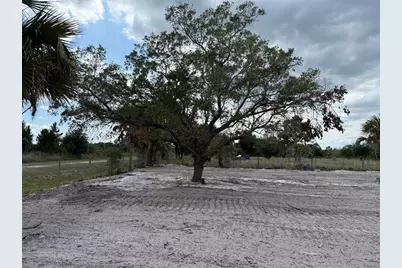 14667 NW 310th Street, Okeechobee, FL 34972 - Photo 2