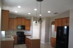 3827 Spirited Cir, Saint Cloud, FL 34772 - Photo 10