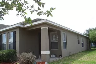 3827 Spirited Cir, Saint Cloud, FL 34772 - Photo 4