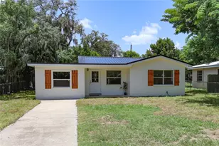 430 Oleander Rd, Lake Wales, FL 33898 - Photo 2