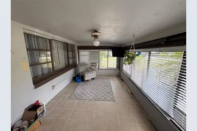 262 Walter Avenue, Frostproof, FL 33843 - Photo 4