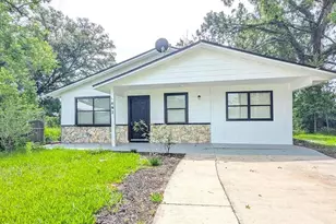 462 Sally St, Green Cove Springs, FL 32043 - Photo 2