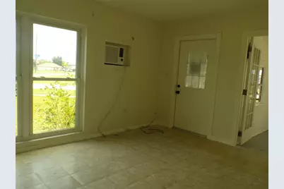 4011 Grobe Street, North Port, FL 34287 - Photo 8