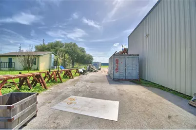 221 N Scenic Highway, Frostproof, FL 33843 - Photo 32