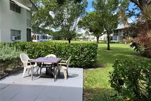 146 Camden G, West Palm Beach, FL 33417 - Photo 10