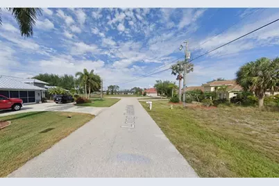 293 Long Meadow Lane, Rotonda West, FL 33947 - Photo 2