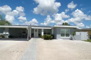 861 Conreid Dr NE, Port Charlotte, FL 33952 - Photo 2