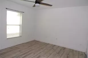10047 Greetings St, Port Charlotte, FL 33981 - Photo 4