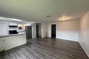 25A W E St, Frostproof, FL 33843 - Photo 4