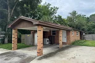 25A W E St, Frostproof, FL 33843 - Photo 2