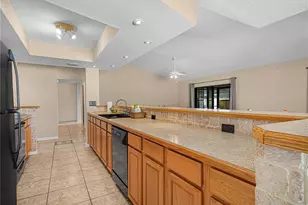 812 Sandalwood Dr, Plant City, FL 33563 - Photo 8